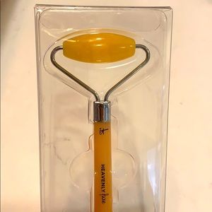 It Cosmetics Face and Neck Citrine Roller